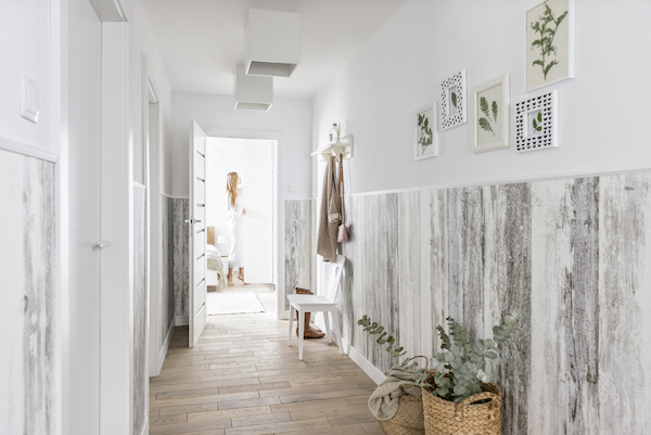 sciana z drewna w salonie (3)