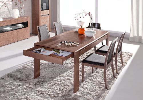 meble2 Nowe jesionowe meble do jadalni